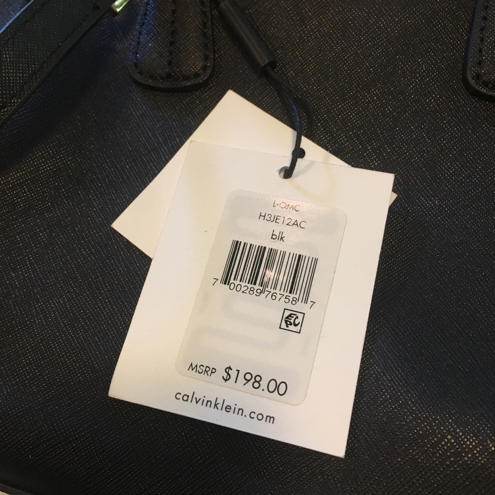 Calvin Klein black crossbody satchel. - Picture 6 of 6